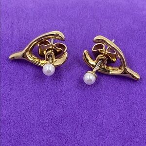 💛 Avon Gold Wishbone Pearl Earrings